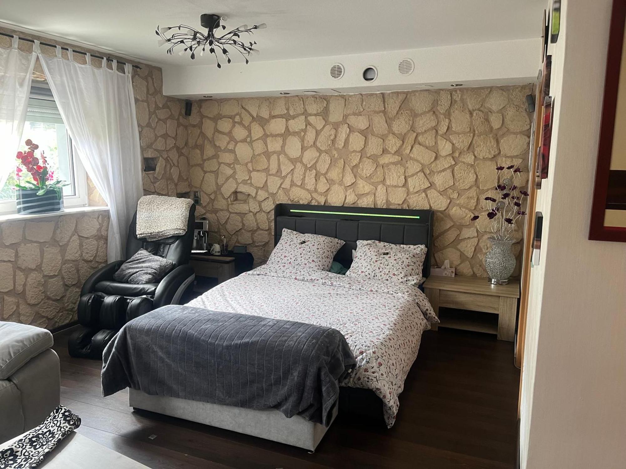 Gaestezimmer In Ratingen Bei Duesseldorf Mit Einem Hauch Luxus Bagian luar foto